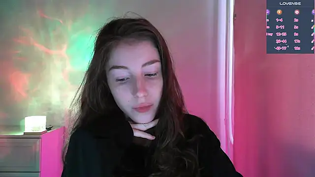 Snapshot of eskatmi chatting on 05-13-26, 03:35 eskatmi online show from 05-13-26, 03:35