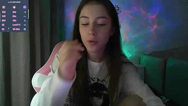 Snapshot of eskatmi chatting on 01-18-26, 02:37 eskatmi online show from 01-18-26, 02:37