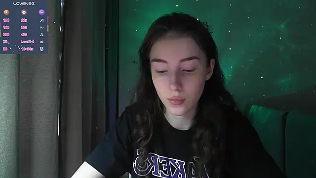 Snapshot of eskatmi chatting on 02-14-26, 02:56 eskatmi online show from 02-14-26, 02:56