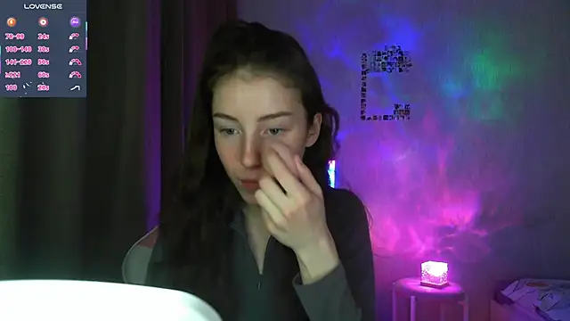 Snapshot of eskatmi chatting on 02-21-26, 01:18 eskatmi online show from 02-21-26, 01:18