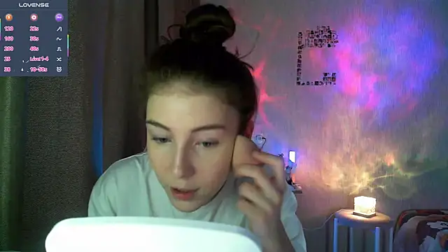 Snapshot of eskatmi chatting on 03-01-26, 02:00 eskatmi online show from 03-01-26, 02:00