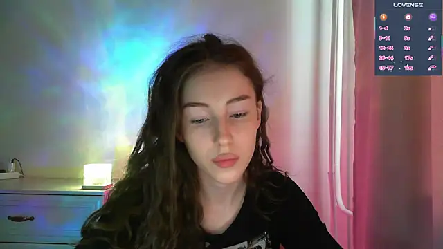 Snapshot of eskatmi chatting on 04-28-26, 02:38 eskatmi online show from 04-28-26, 02:38