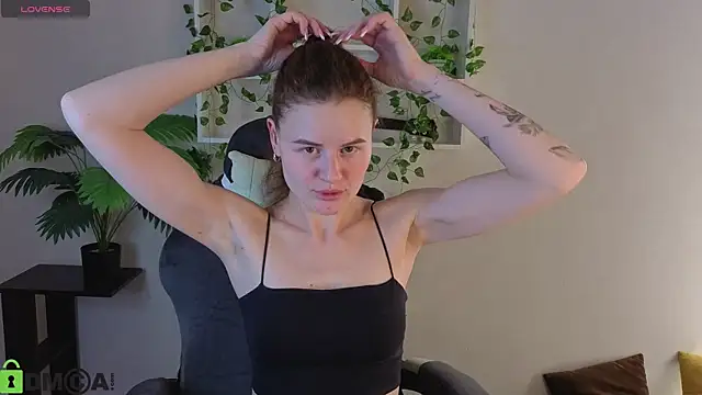 Wanda Gomez online show from 12-20-25, 03:15