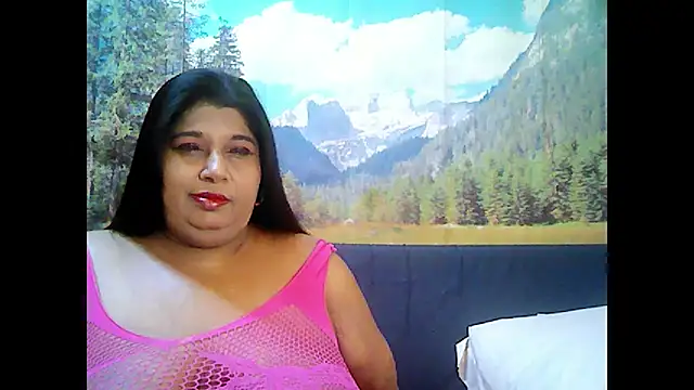Snapshot of indianhoney694u chatting on 09-23-25, 05:03 indianhoney694u online show from 09-23-25, 05:03