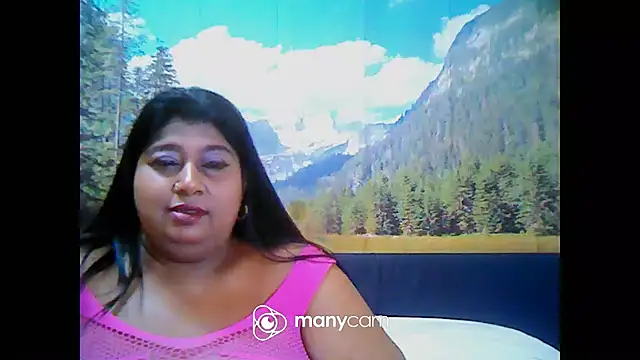 Snapshot of indianhoney694u chatting on 03-10-25, 08:39 indianhoney694u online show from 03-10-25, 08:39