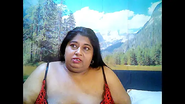 Snapshot of indianhoney694u chatting on 09-26-25, 05:36 indianhoney694u online show from 09-26-25, 05:36