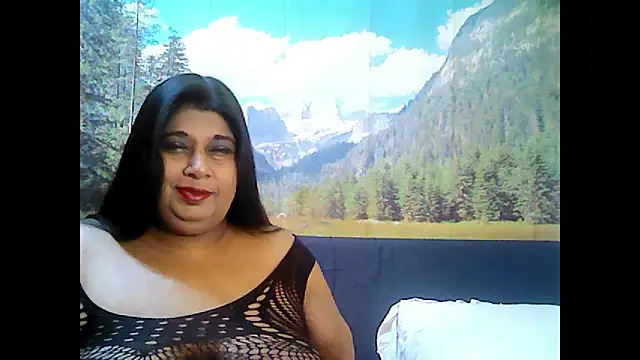 Snapshot of indianhoney694u chatting on 10-21-25, 05:07 indianhoney694u online show from 10-21-25, 05:07