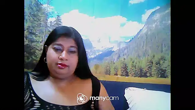 Snapshot of indianhoney694u chatting on 03-07-25, 05:18 indianhoney694u online show from 03-07-25, 05:18
