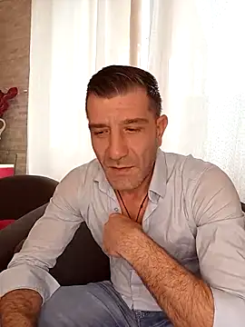 Alexdaniel89 online show from 02-05-26, 01:07