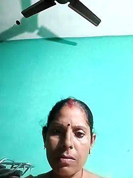 Snapshot of Suhana_pandit chatting on 09-19-25, 08:35 Suhana pandit online show from 09-19-25, 08:35