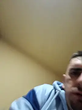 Lawrence067 online show from 12-17-25, 09:09