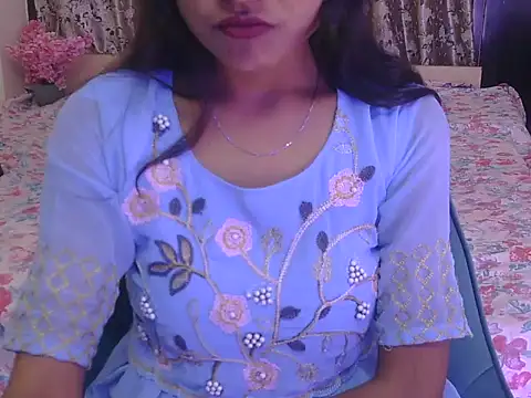 hoty-priya online show from 02-12-26, 04:56