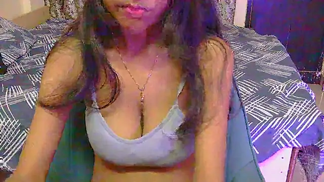 hoty-priya online show from 05-20-26, 04:42