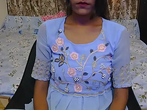 Snapshot of hoty-priya chatting on 09-29-25, 04:41 hoty-priya online show from 09-29-25, 04:41