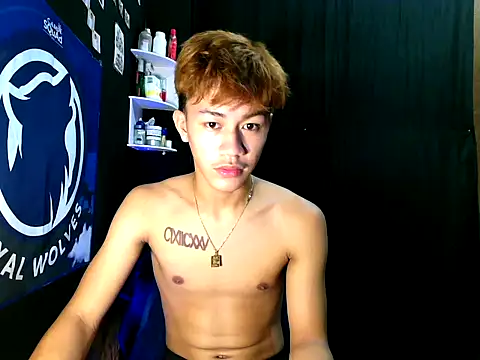 naughtyboyloy 0 online show from 11-02-25, 02:38