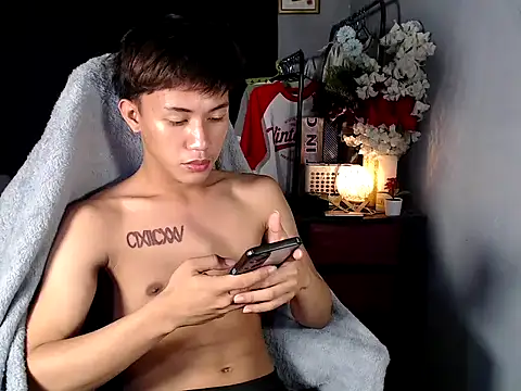 naughtyboyloy 0 online show from 03-08-26, 02:42