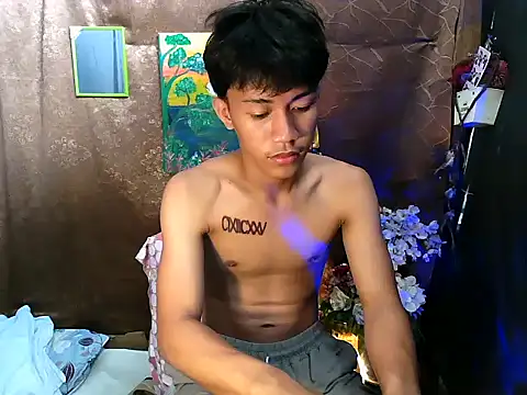 naughtyboyloy 0 online show from 09-15-25, 04:46