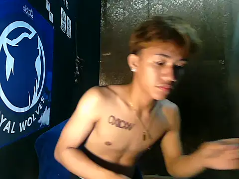 naughtyboyloy 0 online show from 10-10-25, 09:32