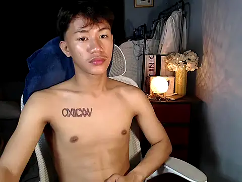 naughtyboyloy 0 online show from 01-11-26, 07:21