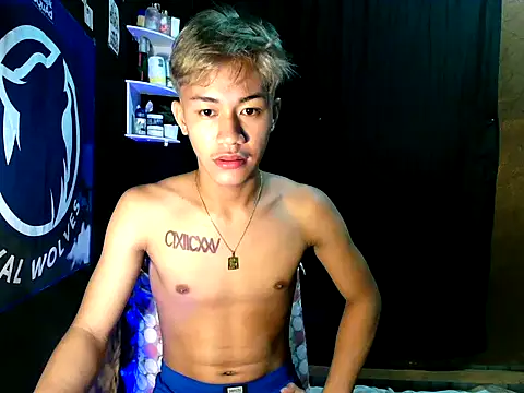 naughtyboyloy 0 online show from 11-07-25, 08:02