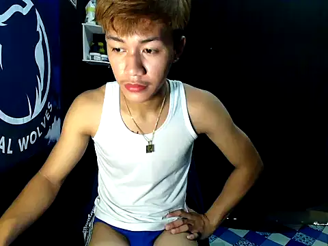 naughtyboyloy 0 online show from 10-16-25, 05:49