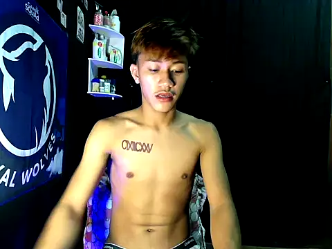 naughtyboyloy 0 online show from 10-26-25, 03:56