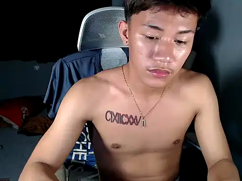 naughtyboyloy 0 online show from 04-03-26, 06:14