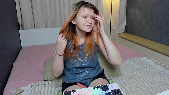 Nora lovvvv online show from 09-20-25, 10:20