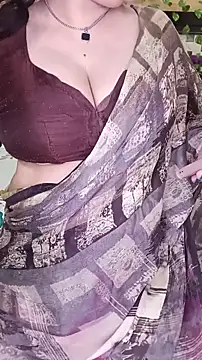 Snapshot of PRIYA_22 chatting on 07-27-26, 10:33 PRIYA 22 online show from 07-27-26, 10:33