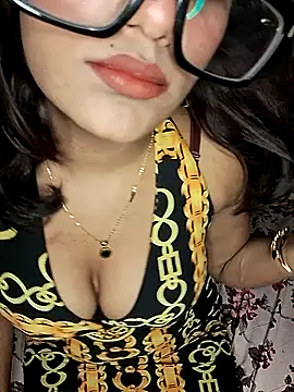 Snapshot of ALEXA_1100 chatting on 09-13-25, 07:25 ALEXA 1100 online show from 09-13-25, 07:25