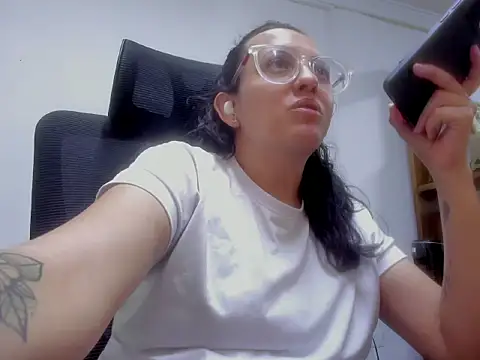 dalila macherano1 online show from 11-12-25, 07:51