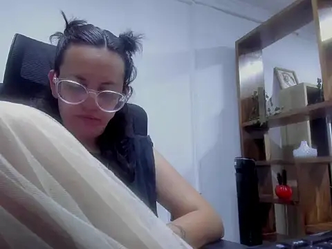 dalila macherano1 online show from 11-11-25, 10:04