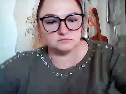 Snapshot of AngelQSky chatting on 09-27-25, 12:22 AngelQSky online show from 09-27-25, 12:22
