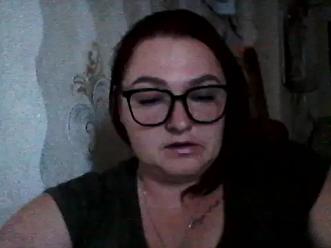 Snapshot of AngelQSky chatting on 09-21-25, 03:06 AngelQSky online show from 09-21-25, 03:06
