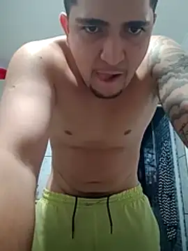 Snapshot of Picademel2525 chatting on 07-27-26, 12:45 Picademel2525 online show from 07-27-26, 12:45