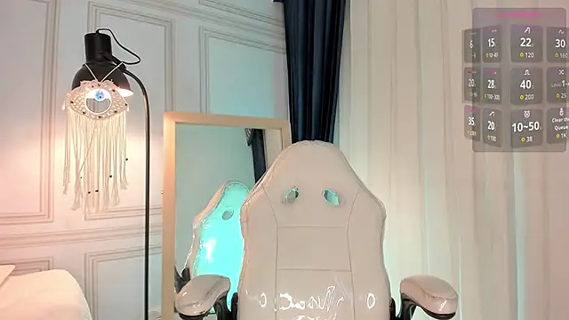 Doll Isa  online show from 11-11-25, 06:36