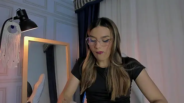 Doll Isa  online show from 09-14-25, 07:14