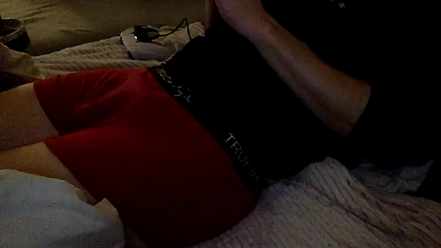 Snapshot of Breezydicksn chatting on 10-22-25, 08:41 Breezydicksn online show from 10-22-25, 08:41