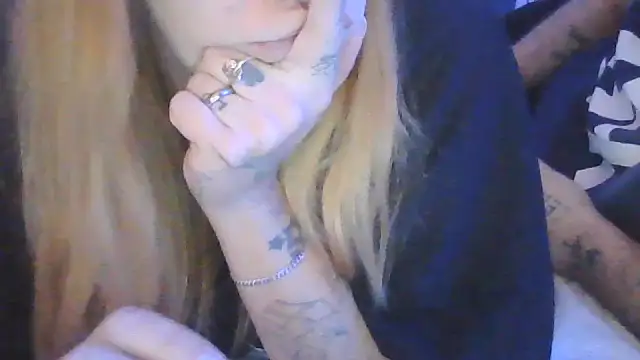 Snapshot of NibbleSweetie chatting on 10-10-25, 10:54 NibbleSweetie online show from 10-10-25, 10:54