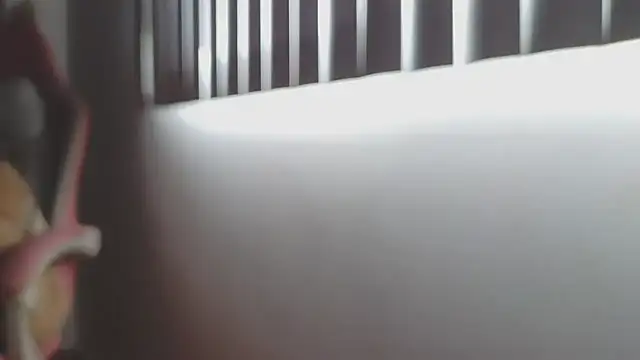 Crystal Star  online show from 10-28-25, 01:21