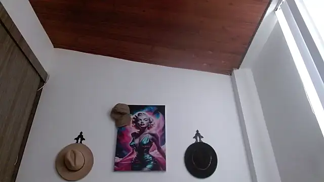 Crystal Star  online show from 02-25-26, 11:54