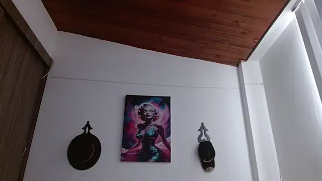 Crystal Star  online show from 04-11-26, 12:31