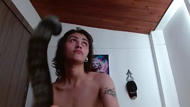 Crystal Star  online show from 04-19-26, 04:19