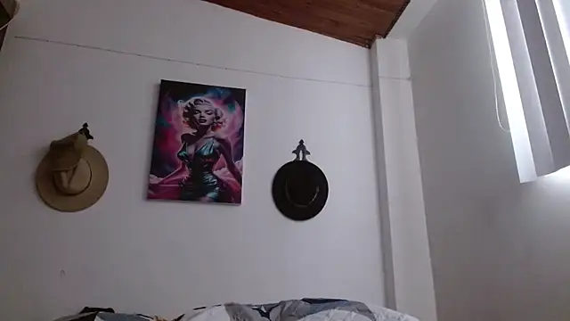 Crystal Star  online show from 03-13-26, 11:59