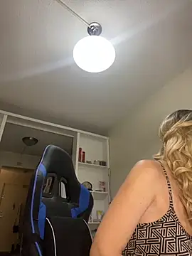 Canada DD online show from 01-06-26, 01:31