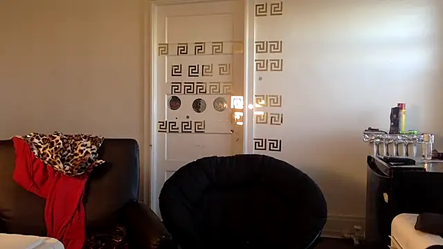 Diodre Benyoon online show from 04-15-26, 01:33