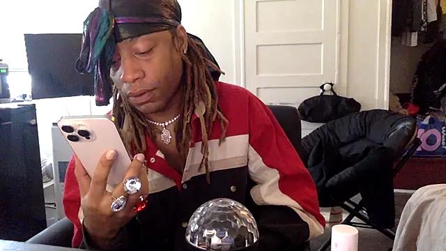 Diodre Benyoon online show from 02-05-26, 04:47