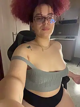 Enyagleam  online show from 02-18-26, 01:47