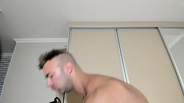 Snapshot of bretman_narcissus chatting on 10-15-25, 01:41 bretman narcissus online show from 10-15-25, 01:41