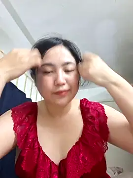 Minn-cute online show from 03-12-26, 02:39